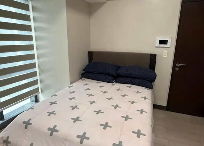Greenbelt Hamilton 5* Manila
